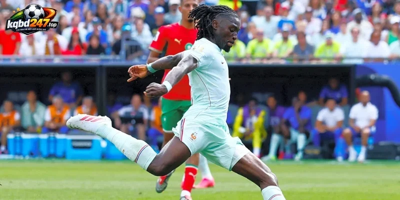 Manu Kone Có Khả Năng Đến Old Trafford Trong Mùa Đến 3 Manu Kone và sức hút đối với Manchester United